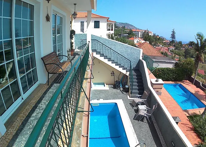 Lena\'S Place
